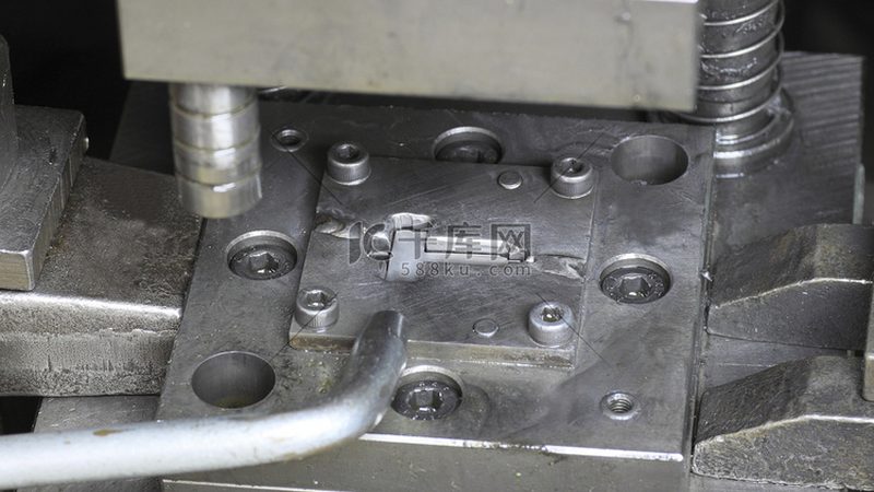 东莞压铸模具材质揭秘：揭秘压铸模具的“心脏”**