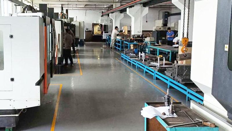 高速冲压模具的类型与应用解析