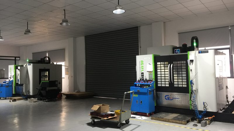吹塑模具安装调试费用：揭秘影响成本的关键因素**