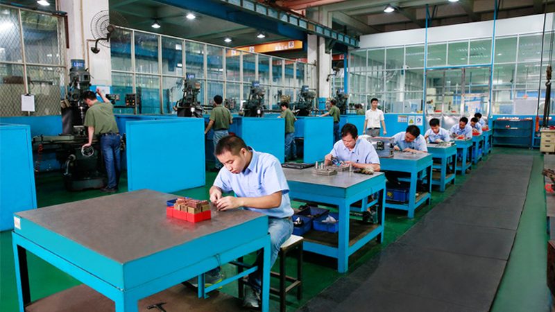 注塑模具与压铸模具：结构差异解析