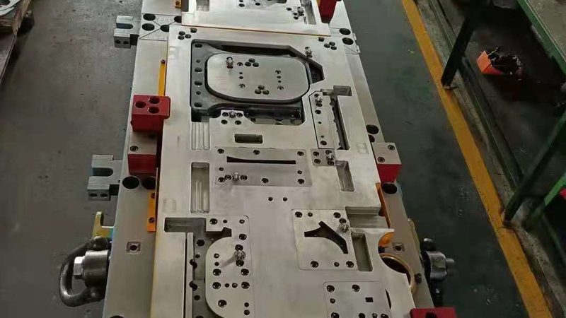 模具寿命的隐形杀手：铝合金压铸热裂纹成因与对策
