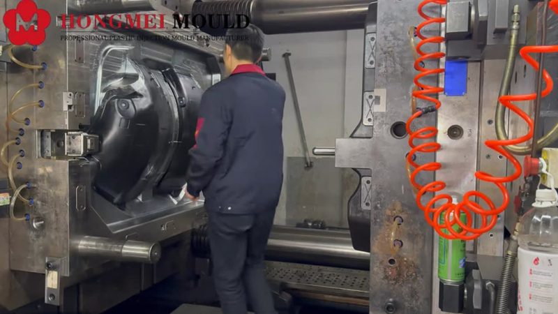 高端拉伸模具：揭秘其制造工艺与选型要点